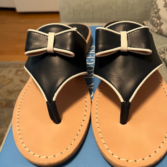 EUC JACK ROGERS Giselle Bow Sandal. Navy & White. Size 9 - Picture 4 of 10